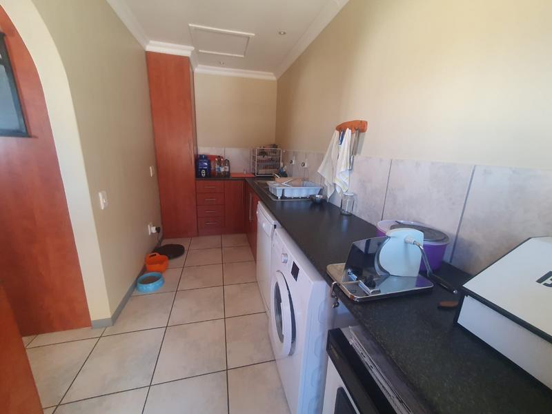 4 Bedroom Property for Sale in Franskraal Western Cape